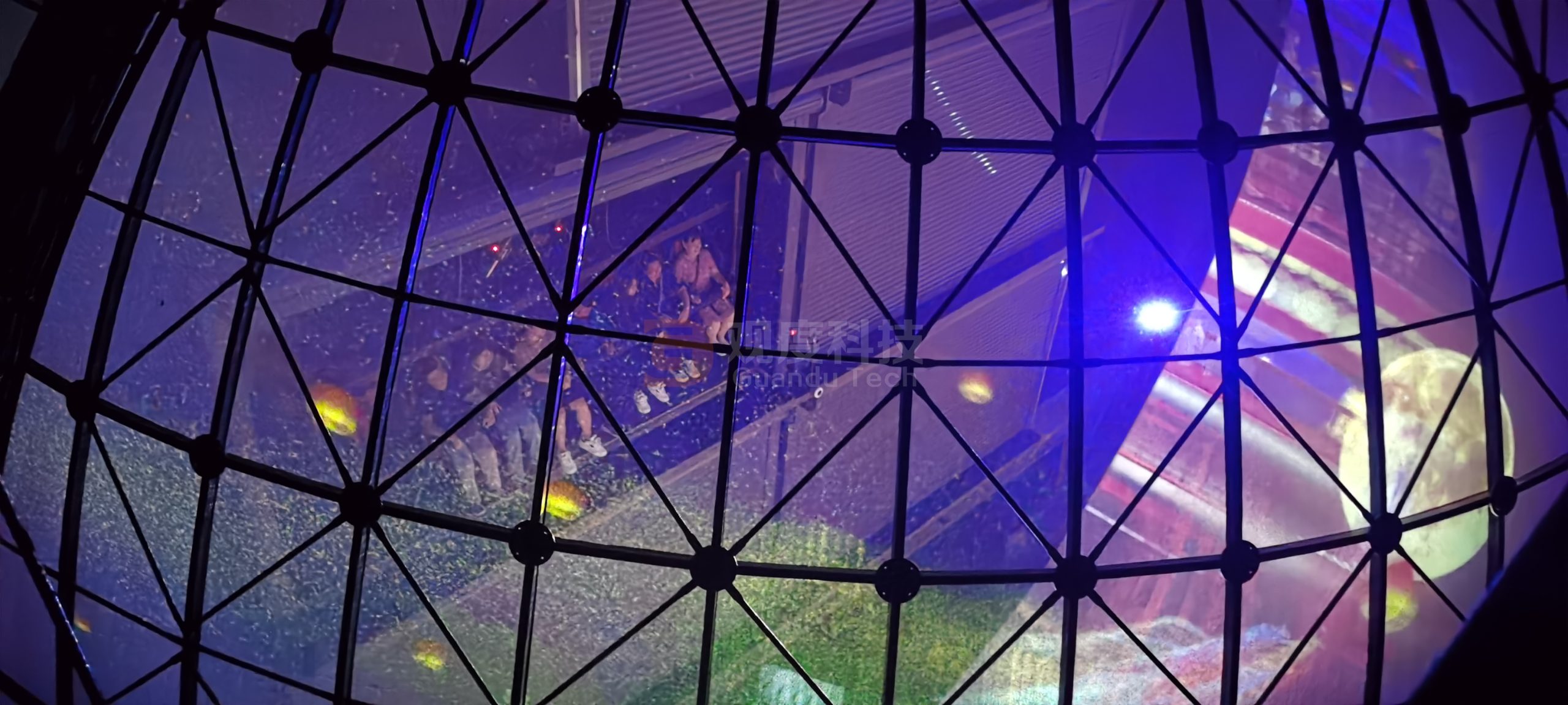 飞越河北球幕飞行影院：观度科技带你开启梦幻之旅