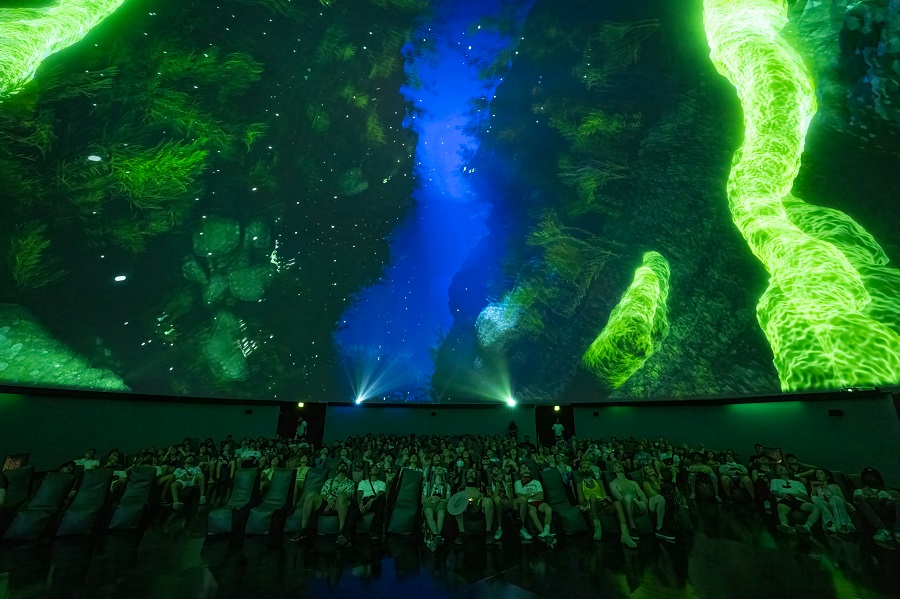 球幕影院打造网红现象级，跨界融合给文旅行业带来的极致体验