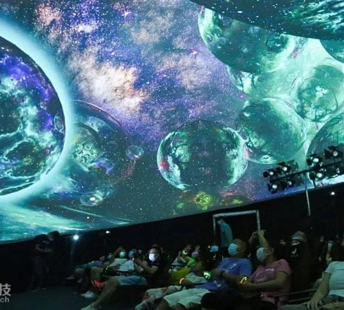 裸眼3D球幕影院的优点